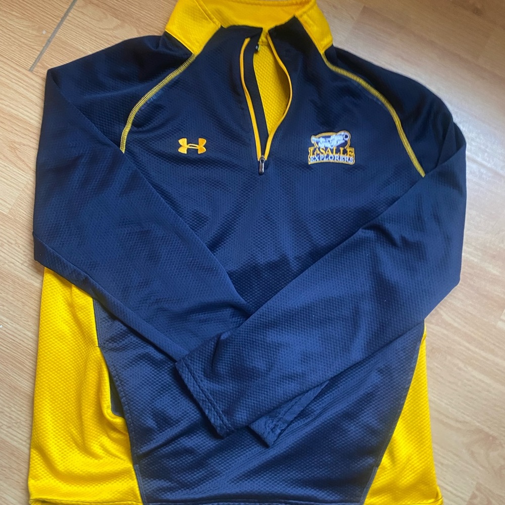 La Salle explorers under armor pull over